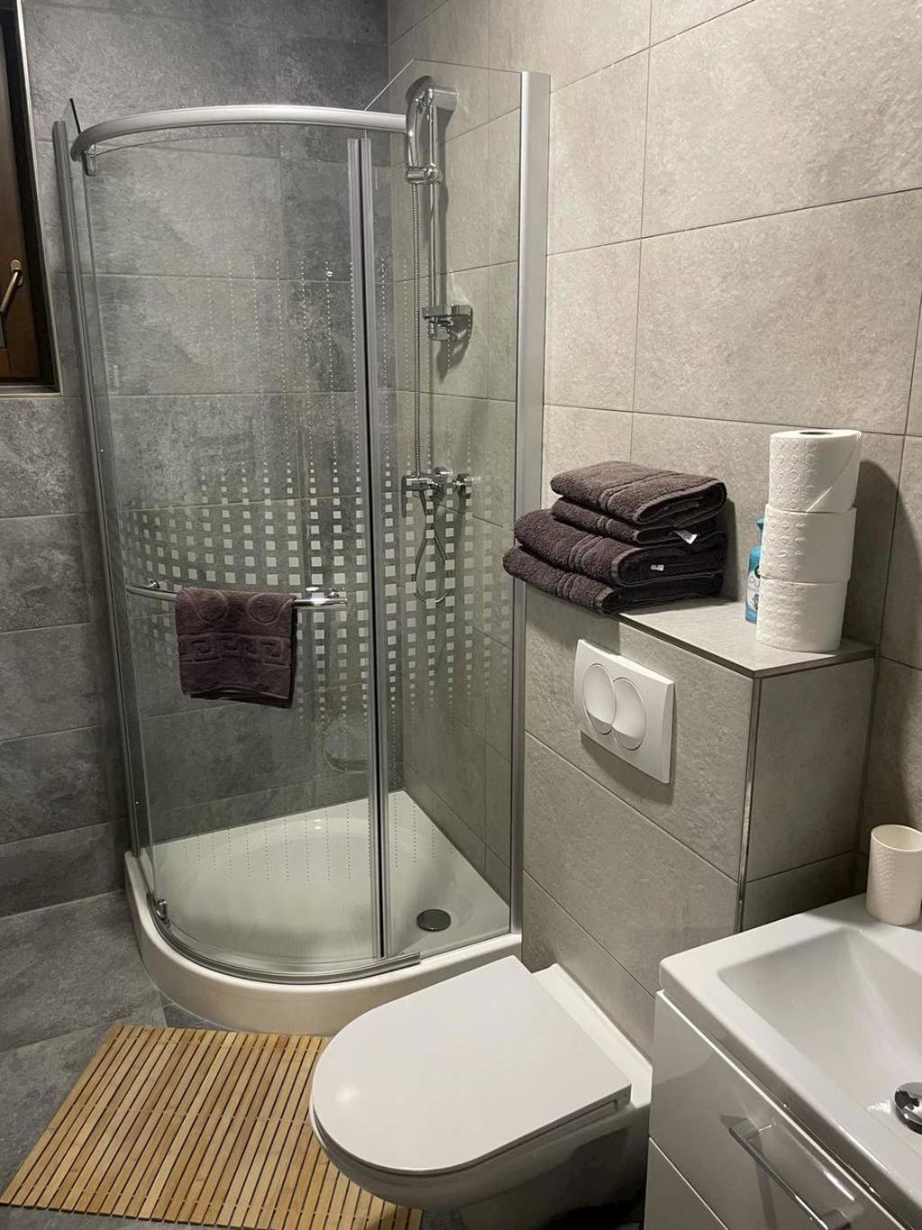 Apartmány Zaky Vrbov Exterior foto